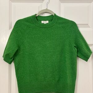 NWT Cute Short Sleeve Green Sweater